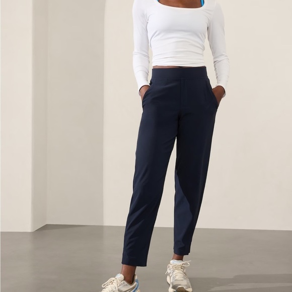 Athleta Brooklyn Mid Rise Ankle Pant Navy - Picture 1 of 10